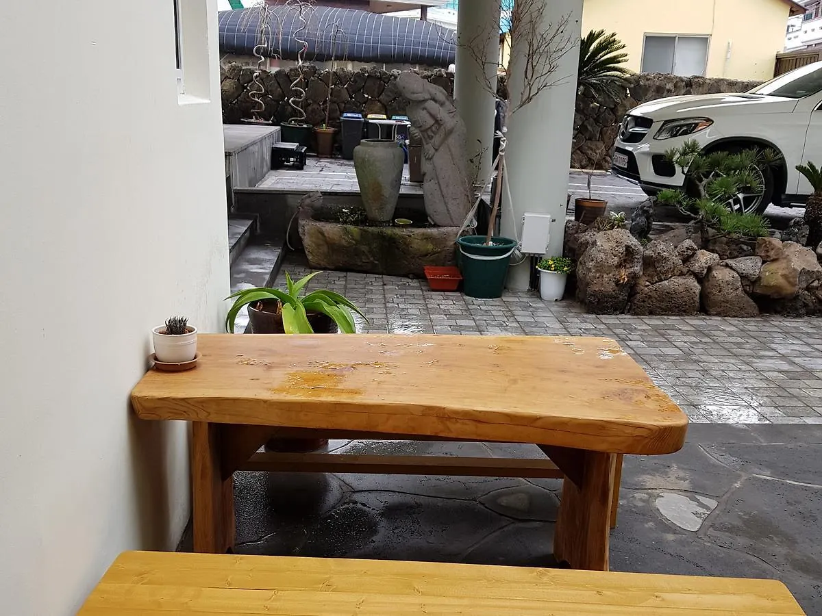 Hani Haus Jeju 0*,