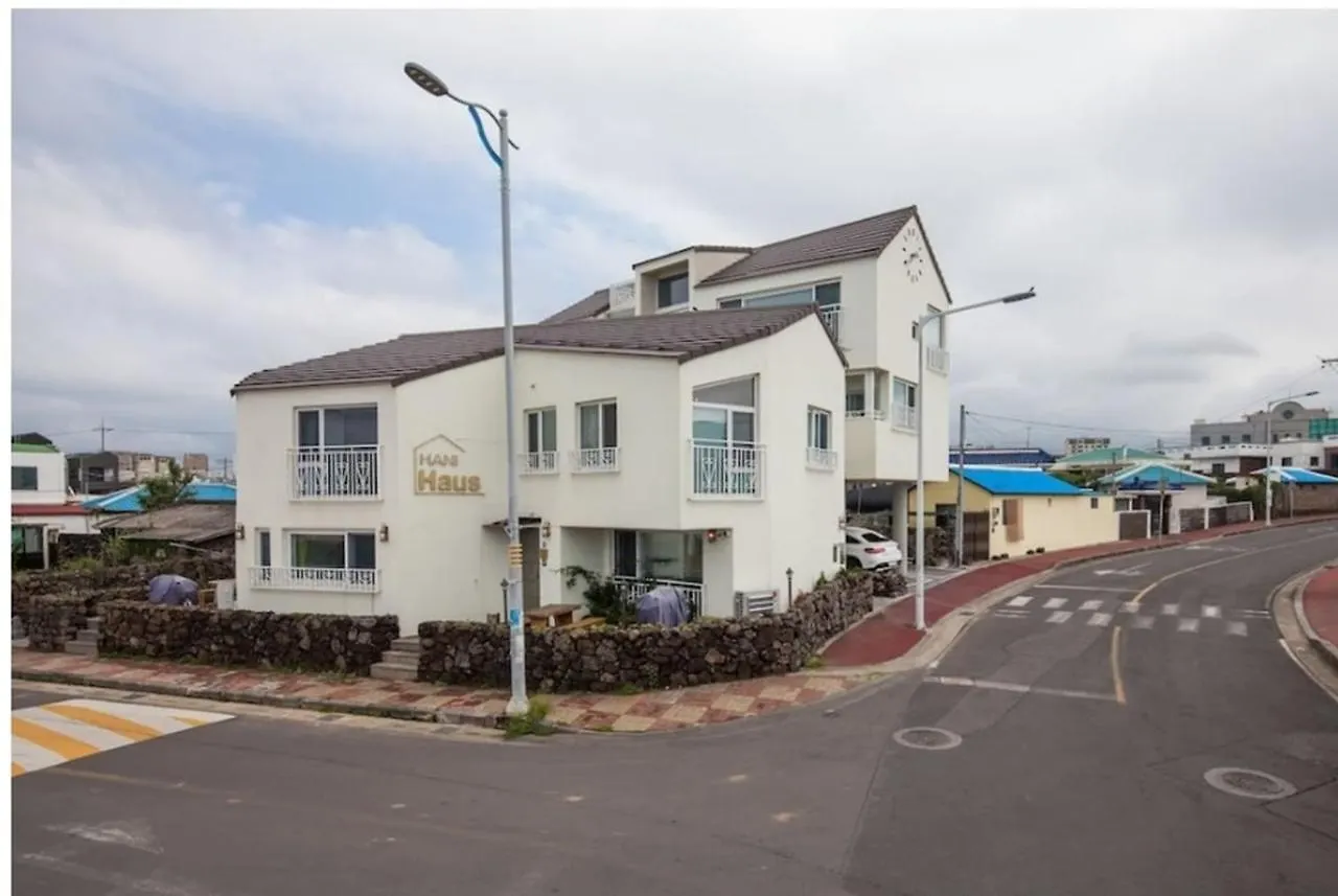 Hani Haus Jeju 0*,